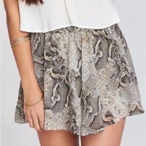 Show Me Your Mumu Carlos Swing Shorts Elastic Skort Snakeskin Gray Small